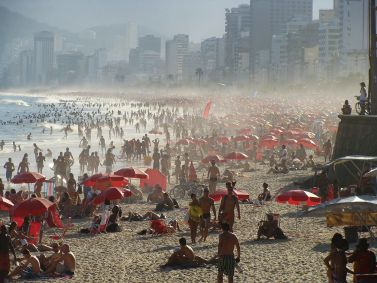 itens-praia-brasil-cnn