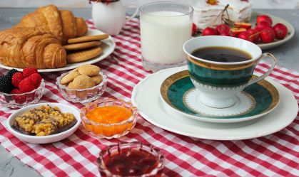 Café da manhã de novela: veja opções para compor a mesa do ‘desjejum’