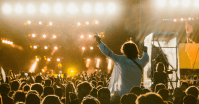 O que vestir no Lollapalooza? Veja camisetas de artistas que se apresentam no festival