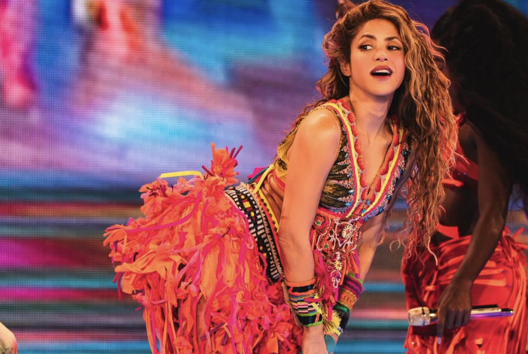 shakira-copacabana-looks